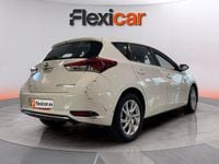 Usado Toyota Auris Hybrid Active 136 CV (100 kW) 2016 Blanco Utilitario