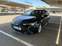 Usado Toyota Corolla Active 140 CV (102 kW) 2023 Negro Familiar
