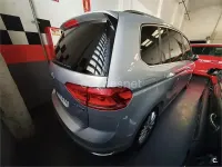 Usado VW Touran Sportline 150 CV (110 kW) 2017 Gris / plata Monovolumen