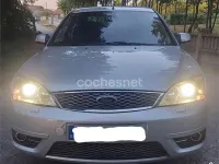 Usado Ford Mondeo Titanium X 155 CV (114 kW) 2005 Gris / plata Berlina