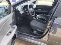Usado Dacia Jogger Comfort 110 CV (80 kW) 2022 Gris Monovolumen