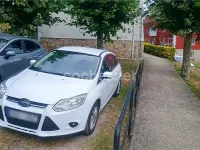 Usado Ford Focus Trend 115 CV (84 kW) 2011 Blanco Berlina