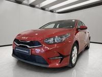 Używany Kia Ceed 100 KM (73 kW) 2022 Czerwony Hatchback