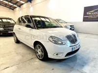 Usado Lancia Ypsilon 75 CV (55 kW) 2009 Blanco Utilitario