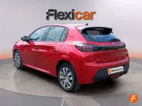 Usado Peugeot 208 Active 101 CV (74 kW) 2023 Rojo Utilitario
