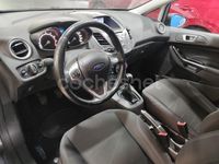 Usado Ford Fiesta Trend 82 CV (60 kW) 2016 Gris / plata Utilitario