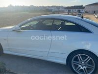 Usado Mercedes E220 170 CV (125 kW) 2011 Blanco Coupe