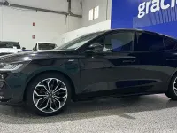 Usado Ford Focus ST-Line X 125 CV (91 kW) 2023 Negro agate (metalizado) Berlina