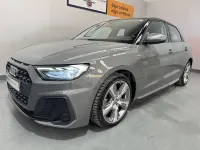 Usado Audi A1 Sportback S-Line 116 CV (85 kW) 2019 Gris / plata Utilitario