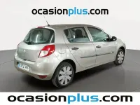 Usado Renault Clio II 75 CV (55 kW) 2011 Beige Berlina