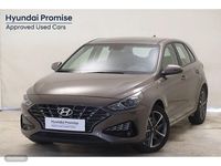 Usado Hyundai i30 110 CV (80 kW) 2022 Marrón Berlina