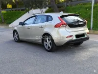 Usado Volvo V40 Momentum 120 CV (88 kW) 2016 Beige Berlina