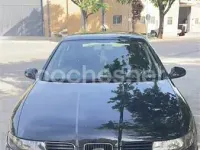 Usado Seat Leon 110 CV (80 kW) 2004 Negro Utilitario