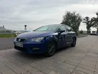 Usado Seat Leon Style 130 CV (95 kW) 2020 Azul Berlina
