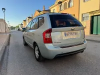 Usado Kia Carens Active 140 CV (102 kW) 2007 Verde Monovolumen