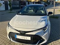 Usado Toyota Corolla 180 CV (132 kW) 2021 Gris / plata Berlina
