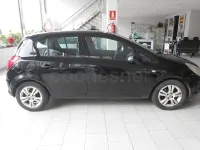 Usado Opel Corsa 85 CV (62 kW) 2010 Negro Utilitario