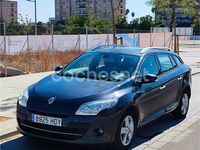 Usado Renault Mégane GrandTour Dynamique 110 CV (80 kW) 2011 Gris / plata Familiar
