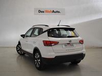 Usado Seat Arona Style 110 CV (80 kW) 2021 Blanco SUV