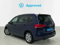 Usado VW Touran Life 150 CV (110 kW) 2024 Azul Monovolumen