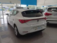 Usado Seat Leon Style 116 CV (85 kW) 2025 Blanco Berlina