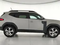 Usado Dacia Duster Journey 130 CV (95 kW) 2024 Gris / plata SUV