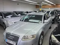 Usado Audi A6 170 CV (125 kW) 2004 Gris / plata Familiar