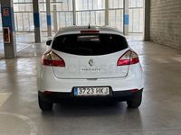 Usado Renault Mégane Authentique 100 CV (73 kW) 2012 Blanco Berlina