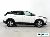 Usado Peugeot 3008 Allure 136 CV (100 kW) 2024 Blanco SUV