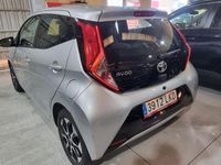 Usado Toyota Aygo X-play 72 CV (52 kW) 2020 Gris / plata Utilitario