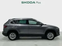 Usado Skoda Karoq Ambition 150 CV (110 kW) 2022 Gris SUV
