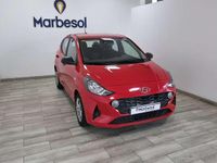 Usado Hyundai i10 67 CV (49 kW) 2020 Rojo Utilitario