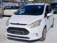 Usado Ford B-MAX Trend 95 CV (69 kW) 2016 Blanco Monovolumen