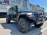 Usado Jeep Wrangler Unlimited Sahara 200 CV (147 kW) 2008 Negro SUV