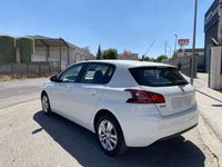 Usado Peugeot 308 Active 99 CV (72 kW) 2018 Blanco Utilitario