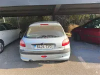 Usado Peugeot 206 75 CV (55 kW) 2003 Blanco Berlina