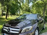 Usado Mercedes GLA200 AMG line 136 CV (100 kW) 2016 Marrón SUV
