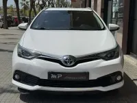 Usado Toyota Auris Touring Sports 136 CV (100 kW) 2016 Blanco Familiar