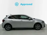 Usado VW Polo R-line 95 CV (69 kW) 2024 Gris Utilitario
