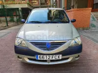 Usado Dacia Logan Lauréate 90 CV (66 kW) 2006 Gris / plata Berlina