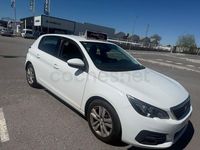 Usado Peugeot 308 Active 100 CV (73 kW) 2018 Blanco Berlina