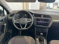 Usado VW Tiguan Life 150 CV (110 kW) 2022 Gris / plata SUV