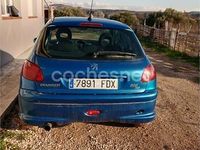 Usado Peugeot 206 70 CV (51 kW) 2006 Azul Berlina