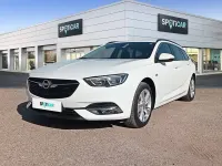 Usado Opel Insignia Selective 136 CV (100 kW) 2017 Blanco Familiar