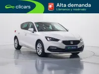 Usado Seat Leon Style 110 CV (80 kW) 2022 Blanco Berlina