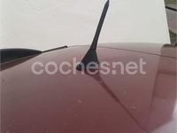 Usado Volvo V40 102 CV (75 kW) 2003 Rojo Familiar