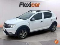 Usado Dacia Sandero Comfort 90 CV (66 kW) 2019 Blanco Utilitario