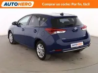 Usado Toyota Auris Hybrid Active 136 CV (100 kW) 2016 Azul Utilitario