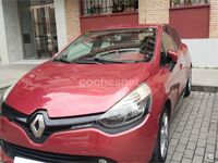 Usado Renault Clio IV Business 90 CV (66 kW) 2015 Rojo Berlina