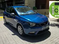 Usado Seat Ibiza Reference 85 CV (62 kW) 2013 Azul Berlina